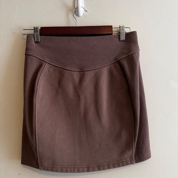 lululemon athletica Dresses & Skirts - Lululemon Womens Small Chocolate Brown Cotton Blend Athleisure Skirt Earth Tones